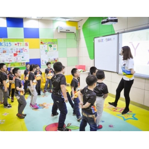 天童美语，为孩子插上放飞的翅膀