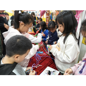 孩子英语学习中，贵阳天童教育课堂上“犯错
