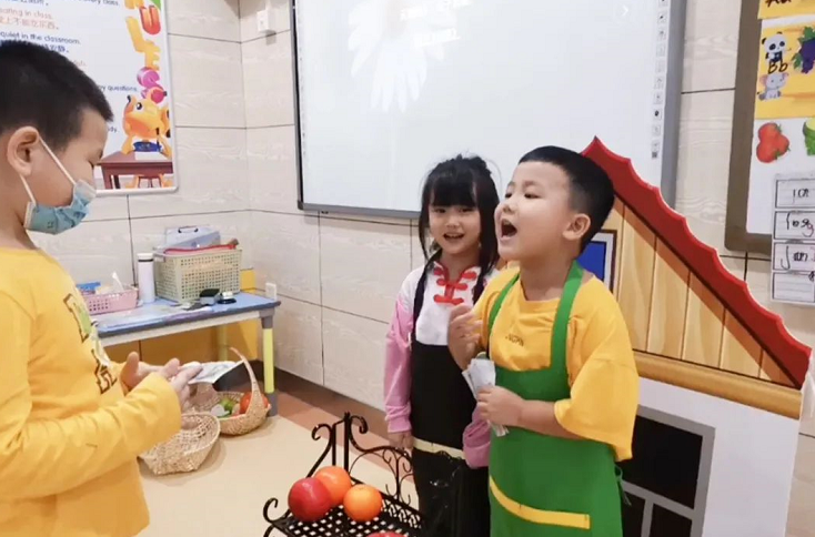 天童教育：孩子沉迷手机不能自拔怎么办？(图1)