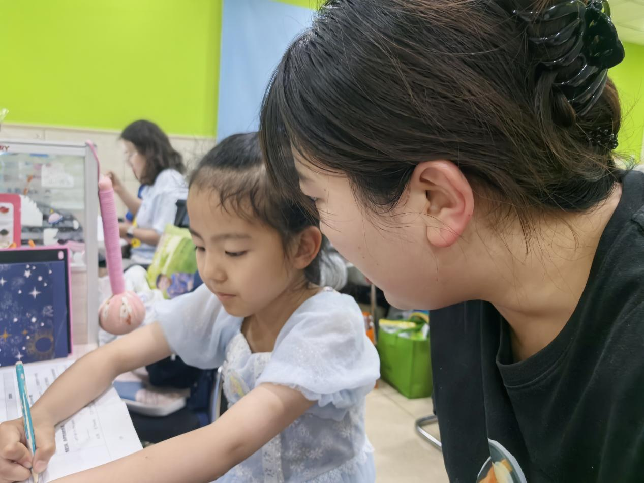 合肥天童教育少儿英语启蒙,多元校区活动重塑表达自信(图1) 合肥天童教育少儿英语启蒙,多元校区活动重塑表达自信(图1)