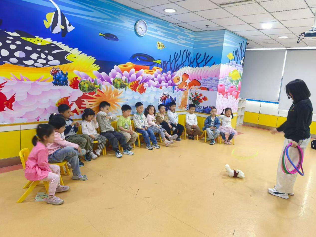 呼和浩特天童教育:孩子几岁开始学英语合适?6岁真的晚了吗?(图1) 呼和浩特天童教育:孩子几岁开始学英语合适?6岁真的晚了吗?(图1)