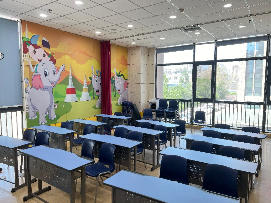 兰州天童教育:一节英语课让孩子“忘记自己在学英语”(图2) 兰州天童教育:一节英语课让孩子“忘记自己在学英语”(图2)