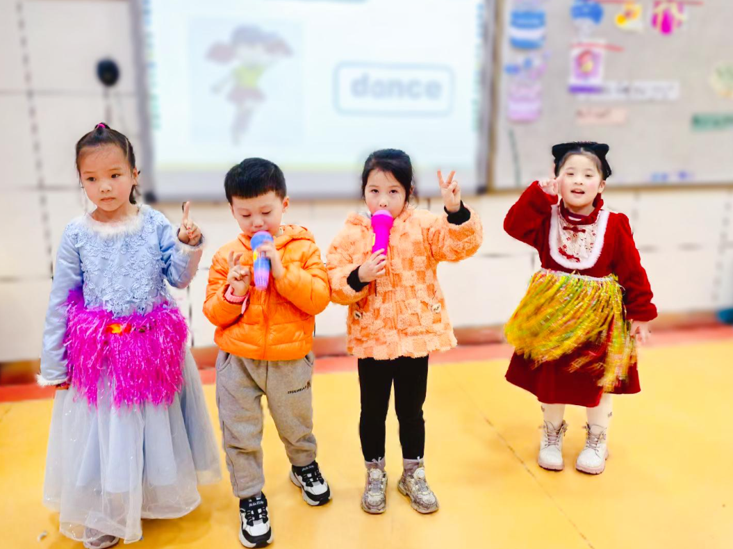 贵阳天童教育：孩子英语“落后”，先别急着“补”(图2)