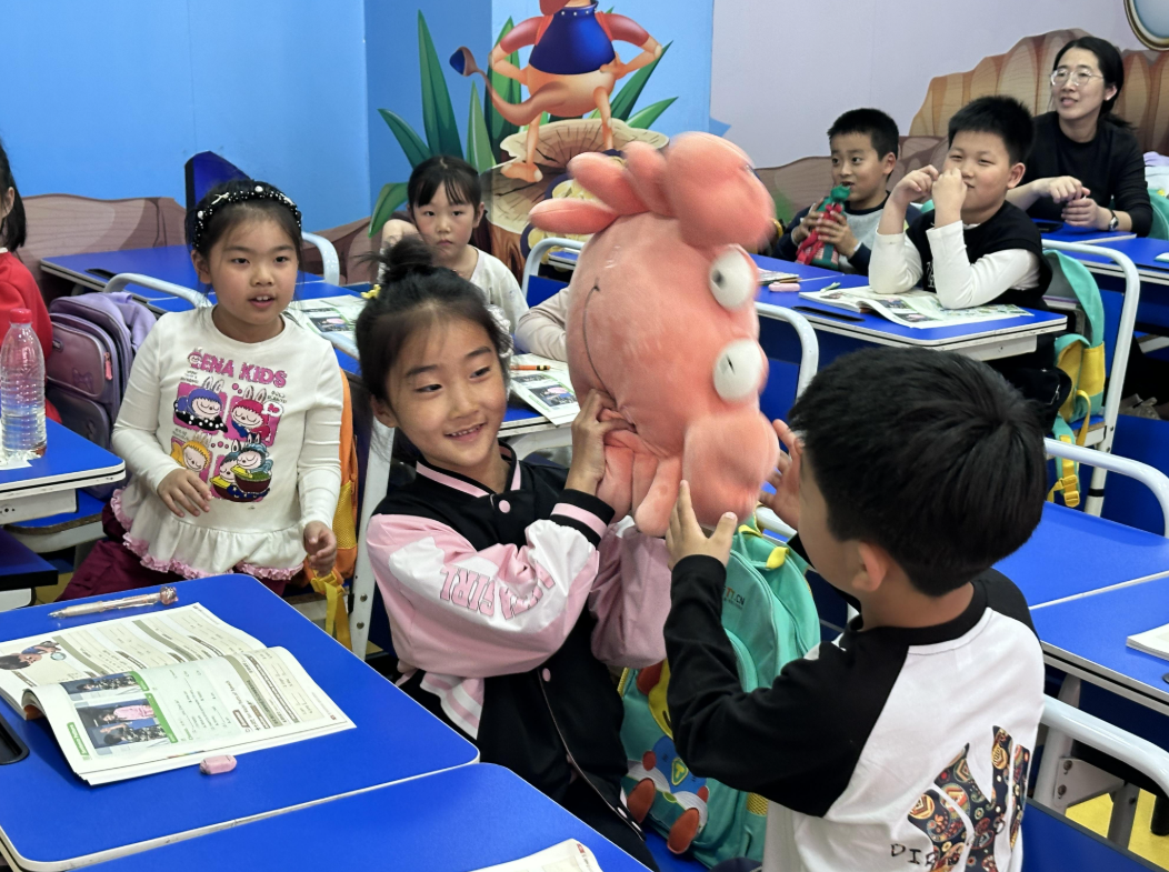 海口天童教育:用身体“动起来”学英语,比坐着跟读更有效(图1) 海口天童教育:用身体“动起来”学英语,比坐着跟读更有效(图1)