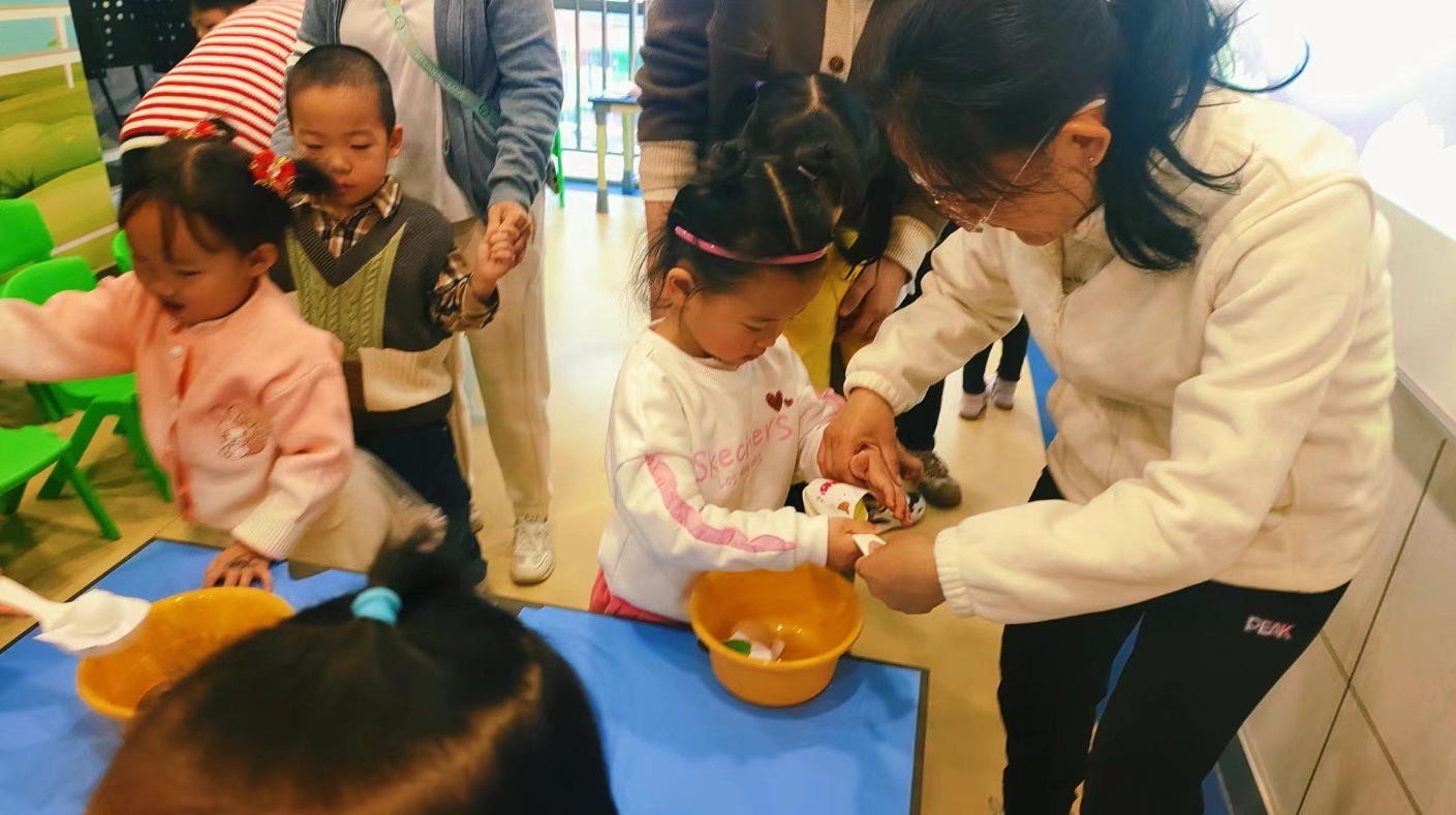 兰州天童教育:孩子英语表达频出小错,接纳不完美才敢大胆开口(图2) 兰州天童教育:孩子英语表达频出小错,接纳不完美才敢大胆开口(图2)