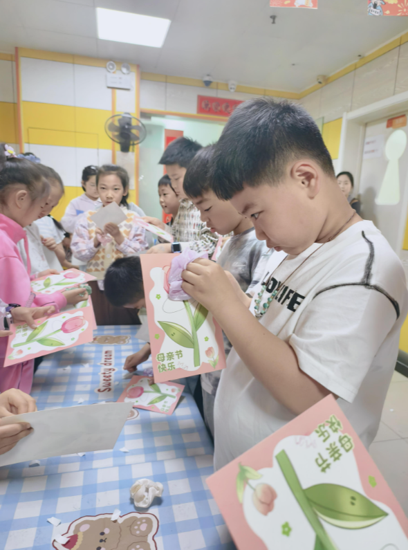 宁波天童教育:英语听力,不是“多听”就能提高的(图2) 宁波天童教育:英语听力,不是“多听”就能提高的(图2)