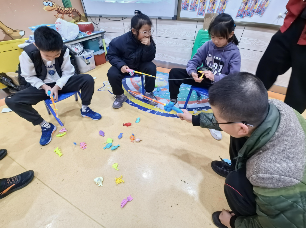 海口天童教育:家长做“脚手架”,孩子才能自己往上爬(图2) 海口天童教育:家长做“脚手架”,孩子才能自己往上爬(图2)